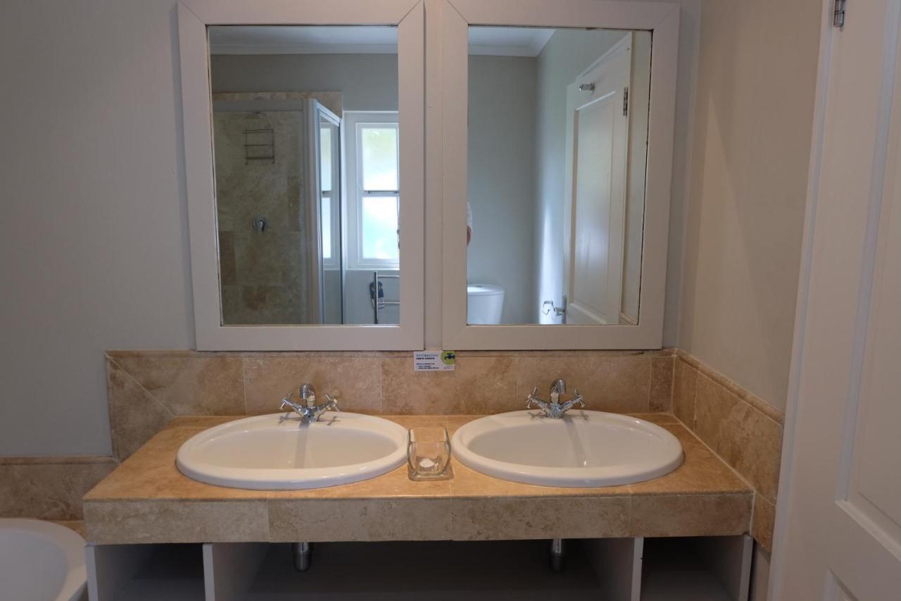 11 Westcliff Rentals Германус Екстер'єр фото